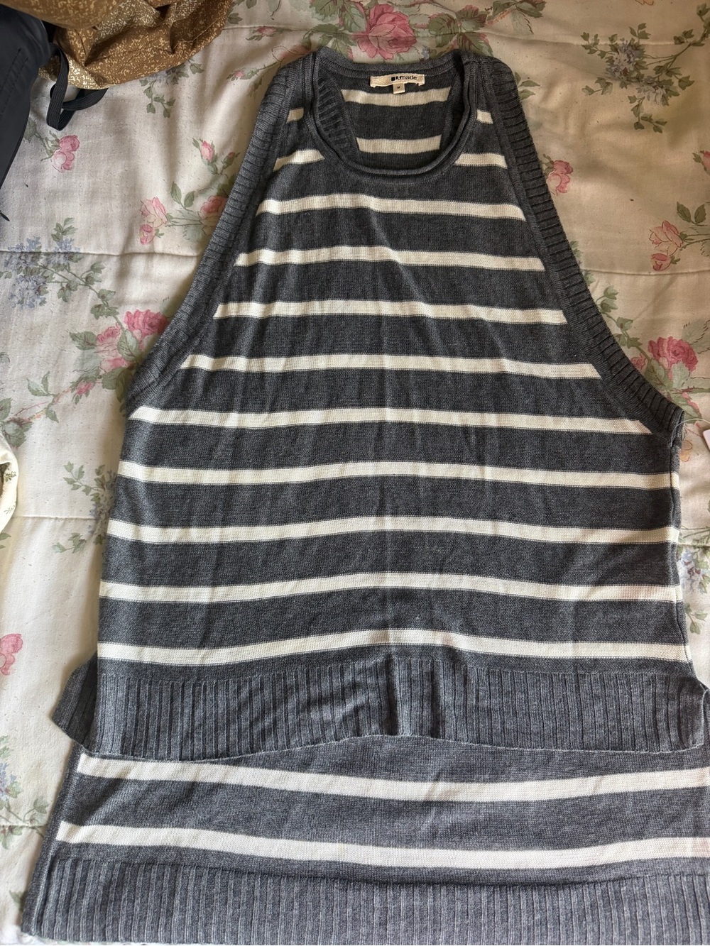 Woman’s Striped Sleeveless Knit Top - Gray & White